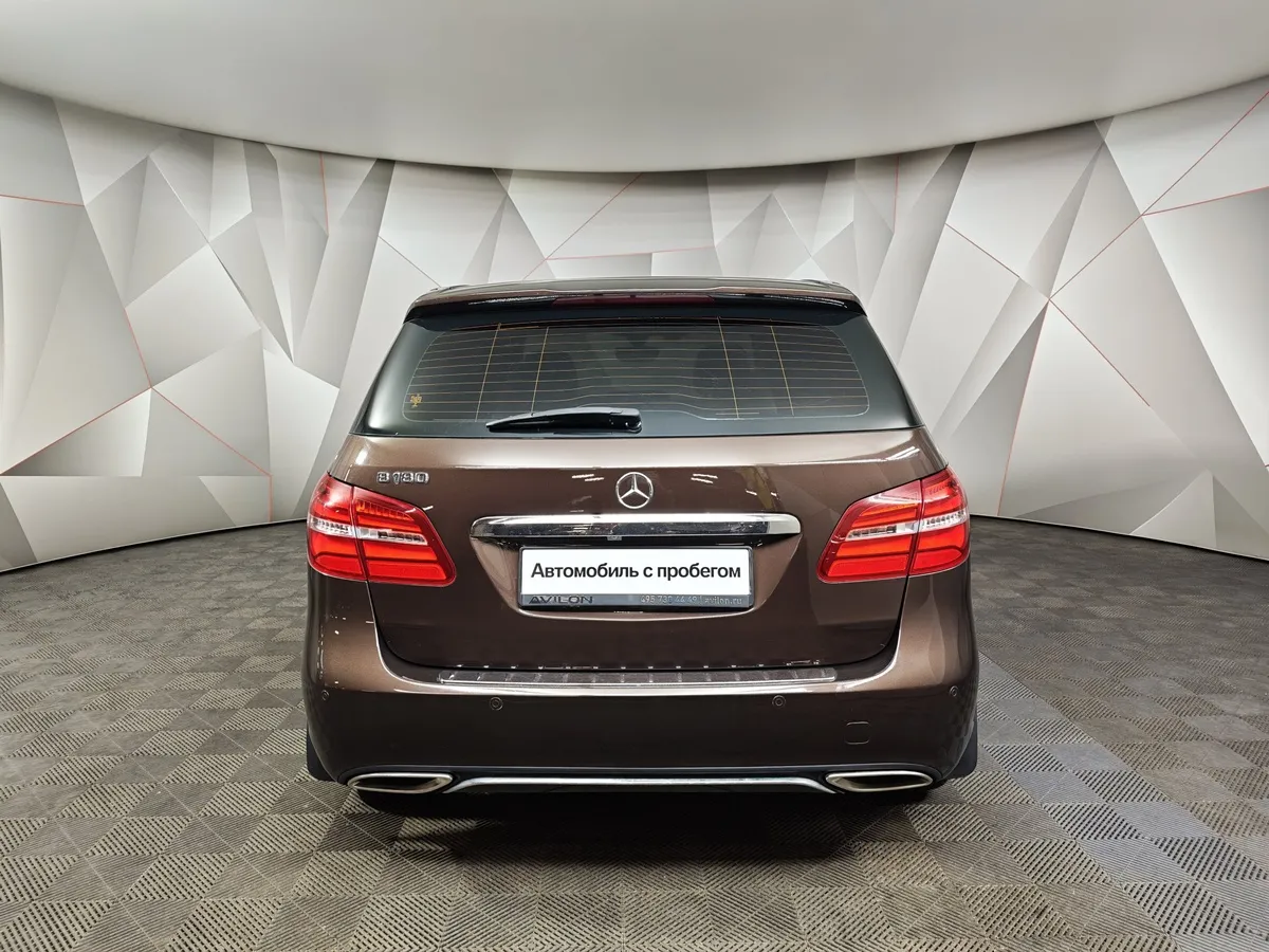 Mercedes-Benz B-Класс B 180 MT (122 л.с.) Коричневый в АВИЛОН. Слайд №8