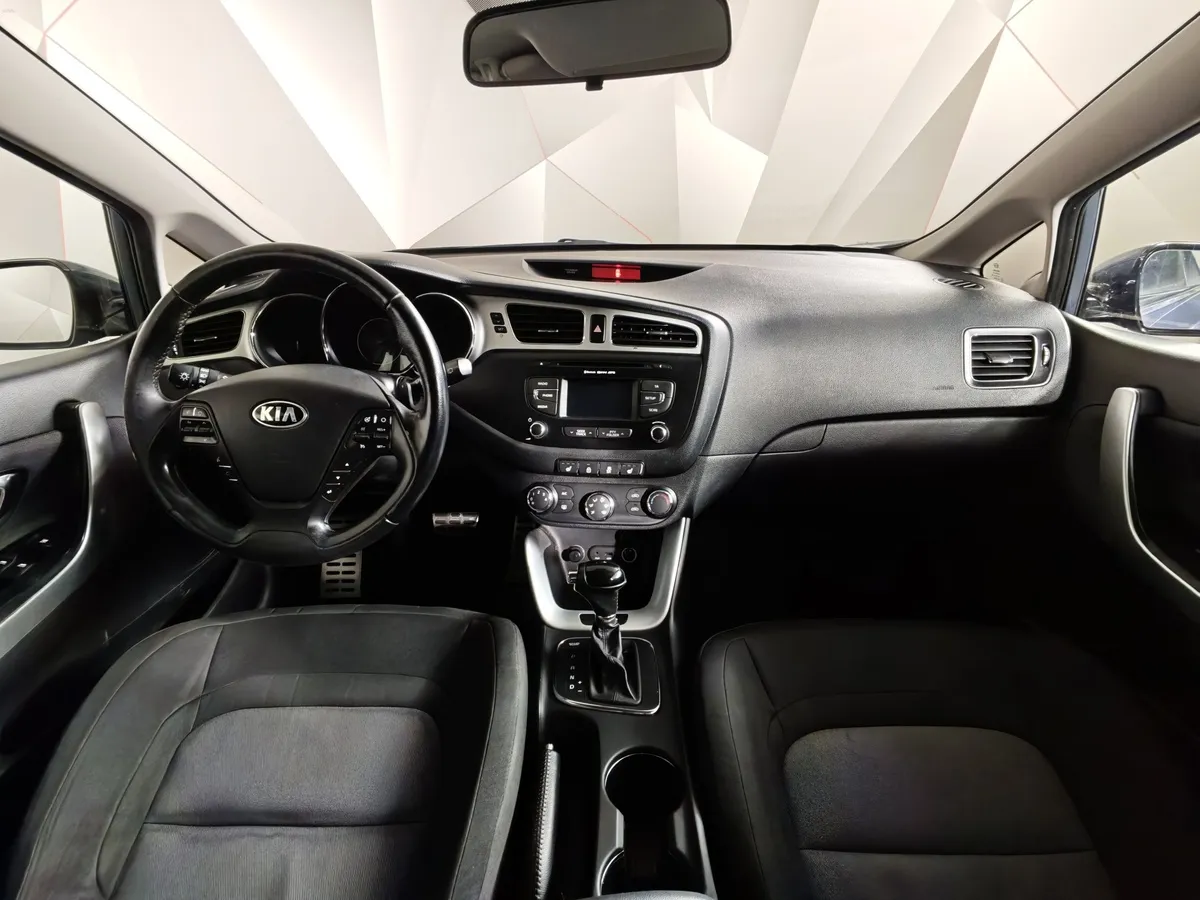 Kia Ceed 1.6 AT (129 л.с.) Синий в АВИЛОН. Слайд №14