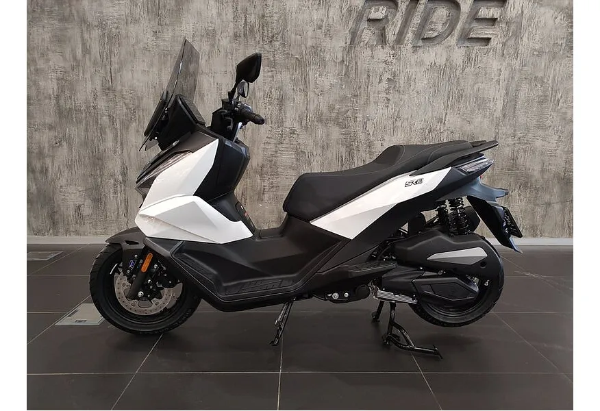 VOGE SR3 245 см³ (26 л.с.) 245 Белый в АВИЛОН. Слайд №3