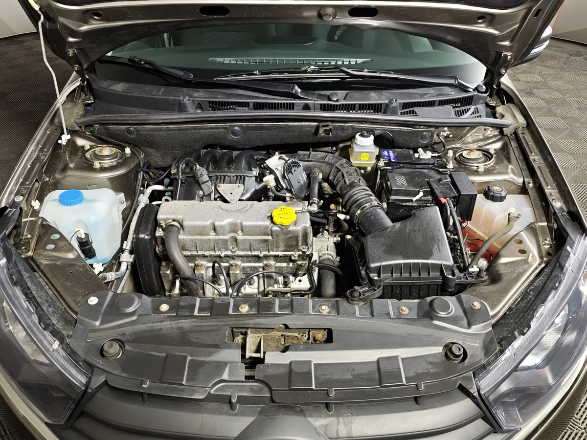 ВАЗ (Lada) Granta 1.6 MT (90 л.с.) Comfort Коричневый в АВИЛОН. Слайд №9