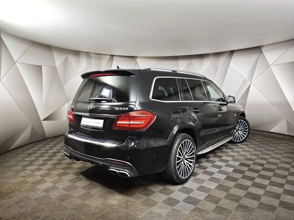 Mercedes-Benz GLS 63 4MATIC 7G-TRONIC PLUS (585 л.с.) Черный в АВИЛОН. Слайд №2