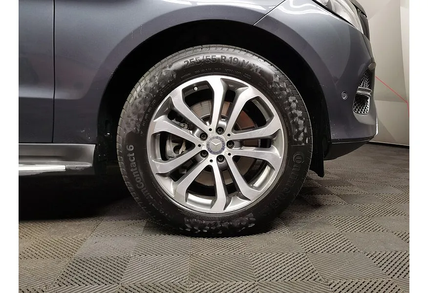 Mercedes-Benz GLE 400 4MATIC 9G-TRONIC (333 л.с.) Особая серия Серый в АВИЛОН. Слайд №9