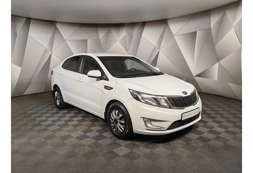 Kia Rio 1.6 MT (123 л.с.) Белый в АВИЛОН. Слайд №3