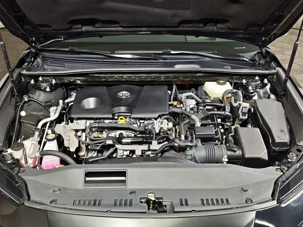 Toyota Camry 2.0h CVT (197 л.с.) Sport Plus Черный в АВИЛОН. Слайд №11