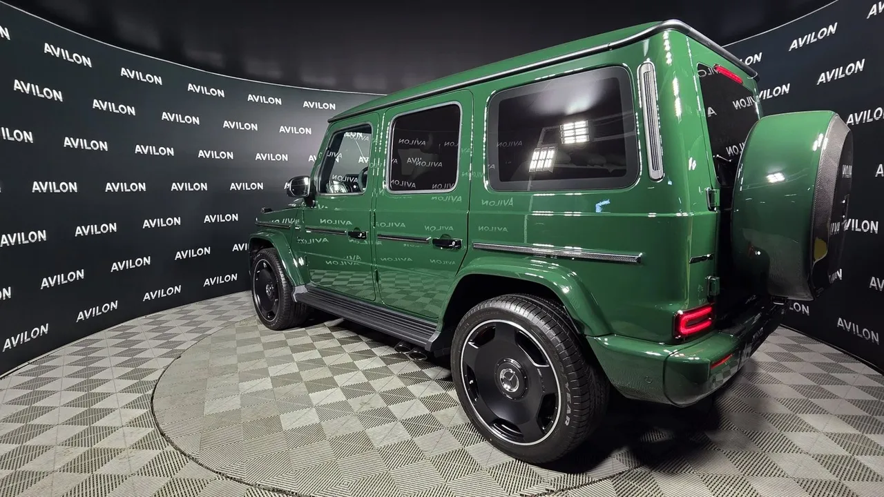 Mercedes-Benz G-Класс G 63 AMG Speedshift 4Matic (585 л.с.) Зеленый в АВИЛОН. Слайд №13