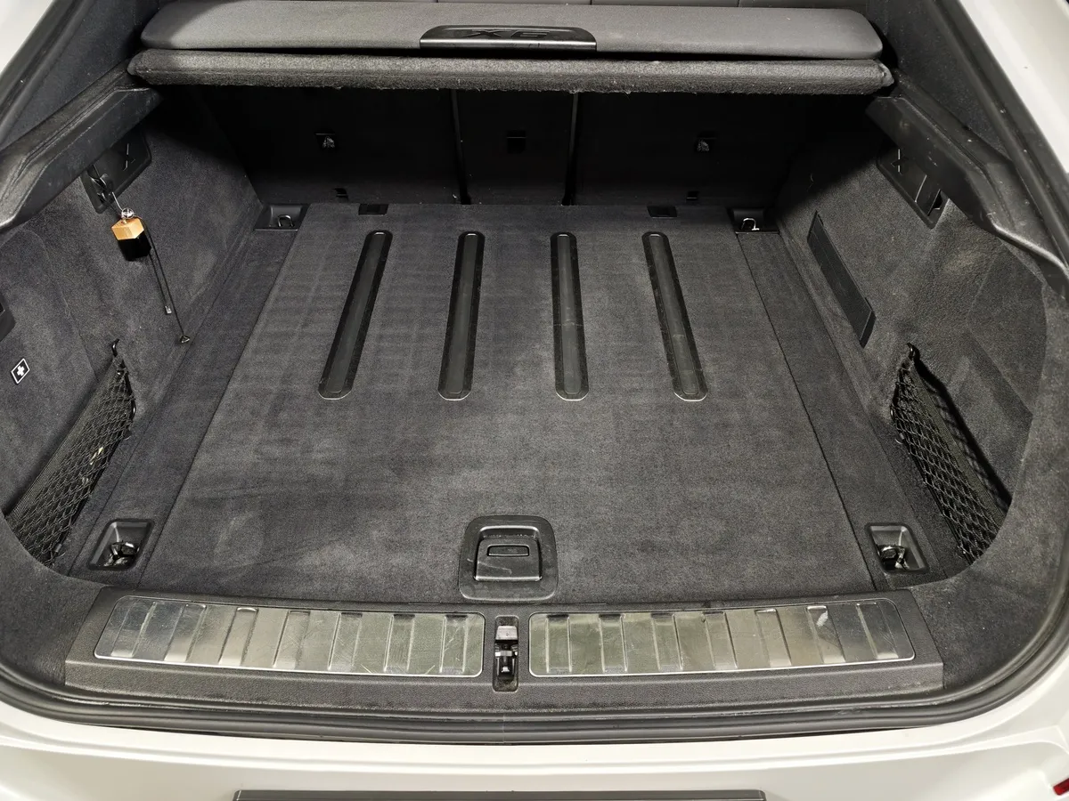 BMW X6 xDrive40d (340 л.с.) Base (Локальная сборка) Белый в АВИЛОН. Слайд №9