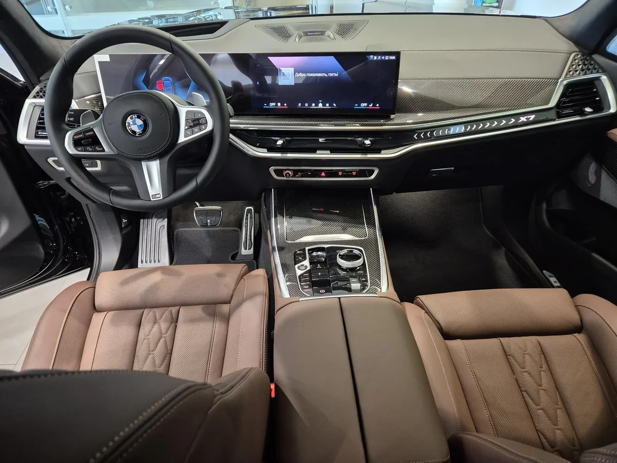 BMW X7 xDrive40d Steptronic (340 л.с.) Черный в АВИЛОН. Слайд №7