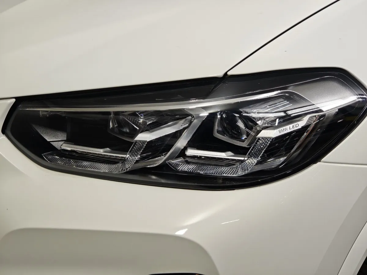 BMW X4 xDrive20i Steptronic (184 л.с.) Base Локальная сборка Белый в АВИЛОН. Слайд №8