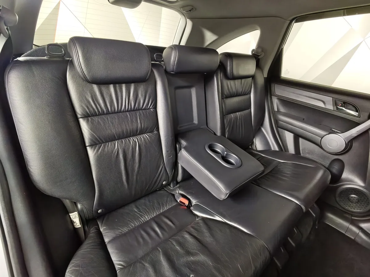 Honda CR-V 2.4 AT 4WD (166 л.с.) Серебристый в АВИЛОН. Слайд №16