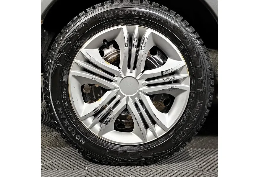 Chevrolet Lacetti 1.6 MT (109 л.с.) Серый в АВИЛОН. Слайд №9