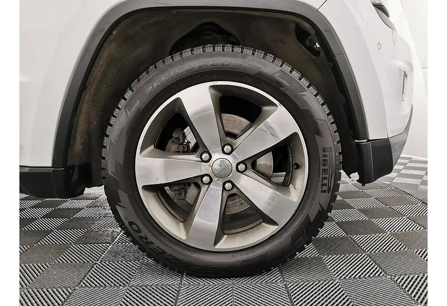 Jeep Grand Cherokee 3.6 AT AWD (286 л.с.) Белый в АВИЛОН. Слайд №9