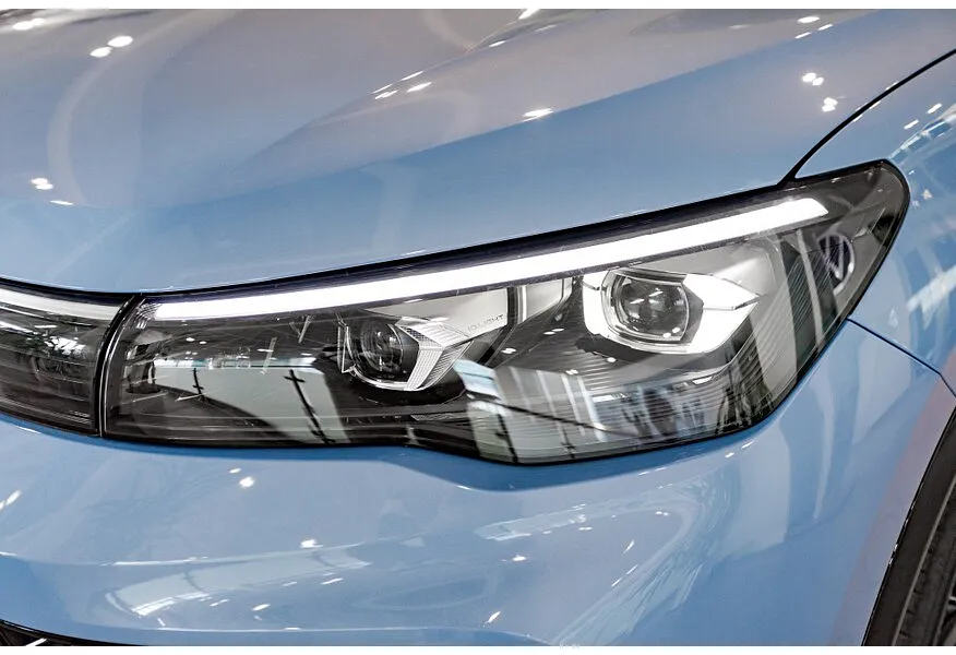 Volkswagen Tiguan 380 TSI 2.0 DSG 4WD (220 л.с.) R-Line Голубой в АВИЛОН. Слайд №8