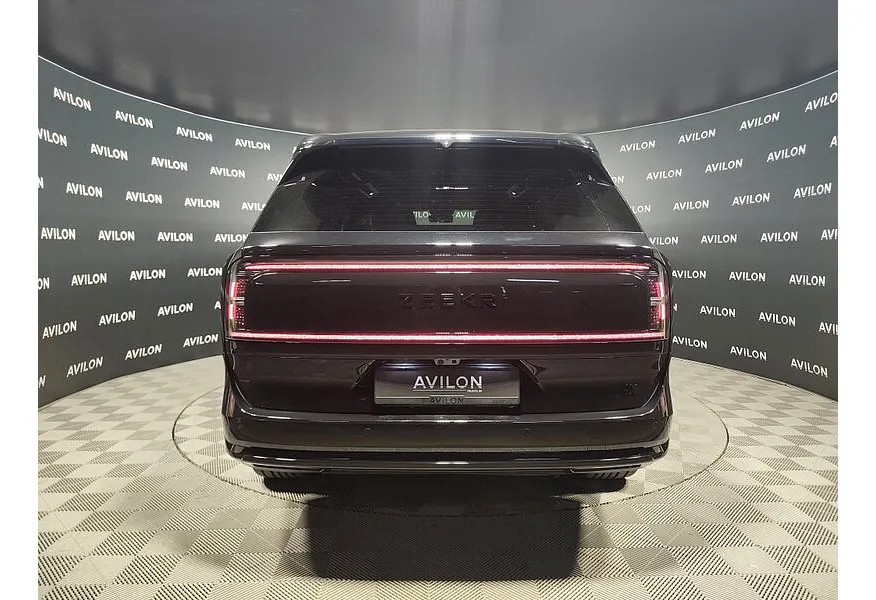 Zeekr 9X 2.0h AT 4WD (1177 л.с.) Max Черный в АВИЛОН. Слайд №6