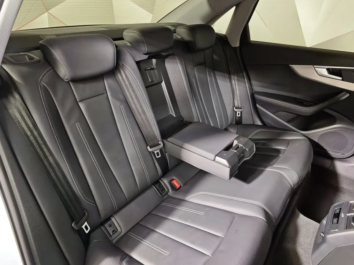 Audi A4 2.0 TFSI S tronic quattro (249 л.с.) Design Синий в АВИЛОН. Слайд №17