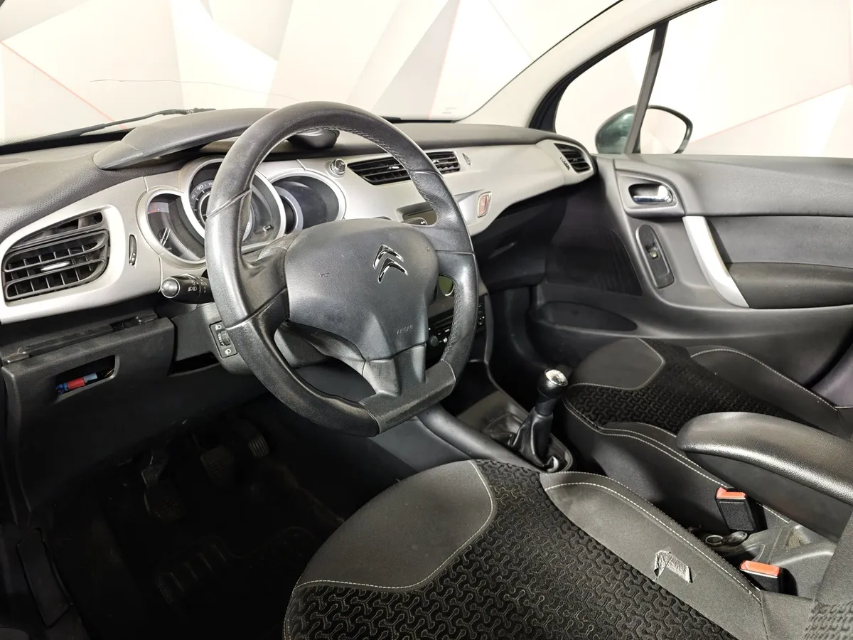 Citroen C3 1.4VTi  MT FWD (75 л.с.) Черный в АВИЛОН. Слайд №19