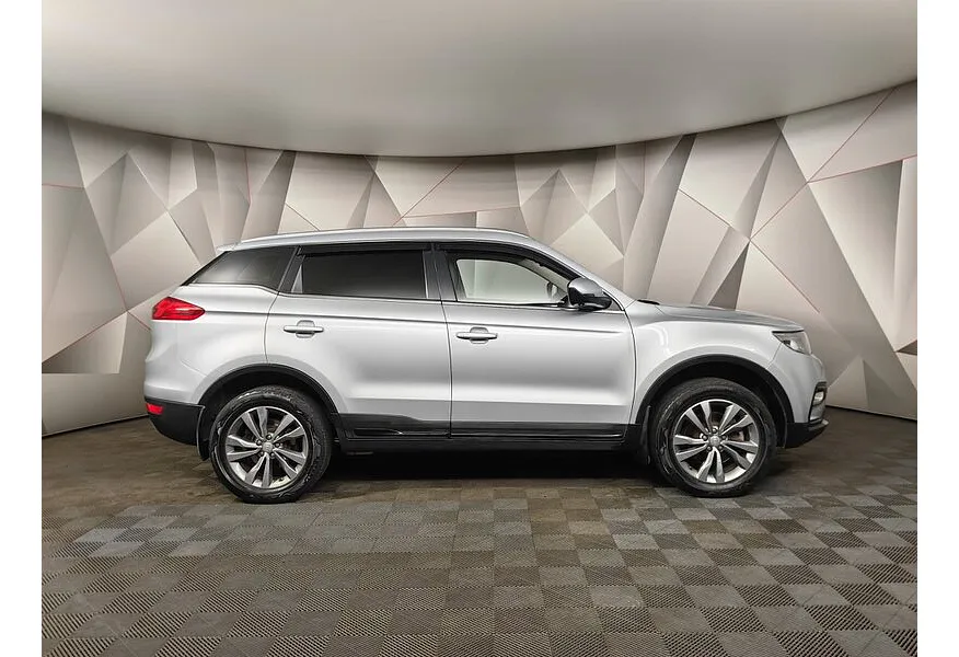 АВИЛОН - Geely Atlas 2.4 AT AWD (148 л.с.) Серебристый - slide 3