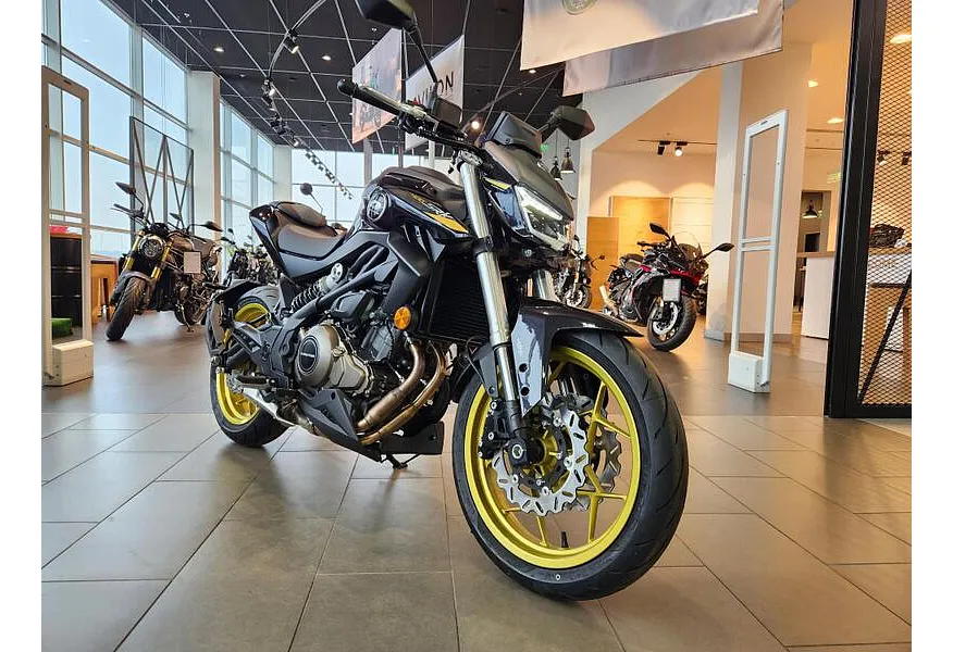 QJMOTOR SRK 400 400 см³ (41 л.с.) (41) 400 Черный в АВИЛОН. Слайд №4