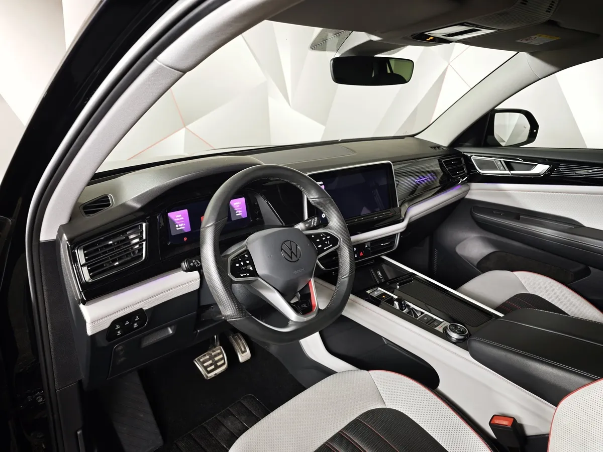 Volkswagen Teramont X 2.0 7DSG AWD (220 л.с.) Top Черный в АВИЛОН. Слайд №17