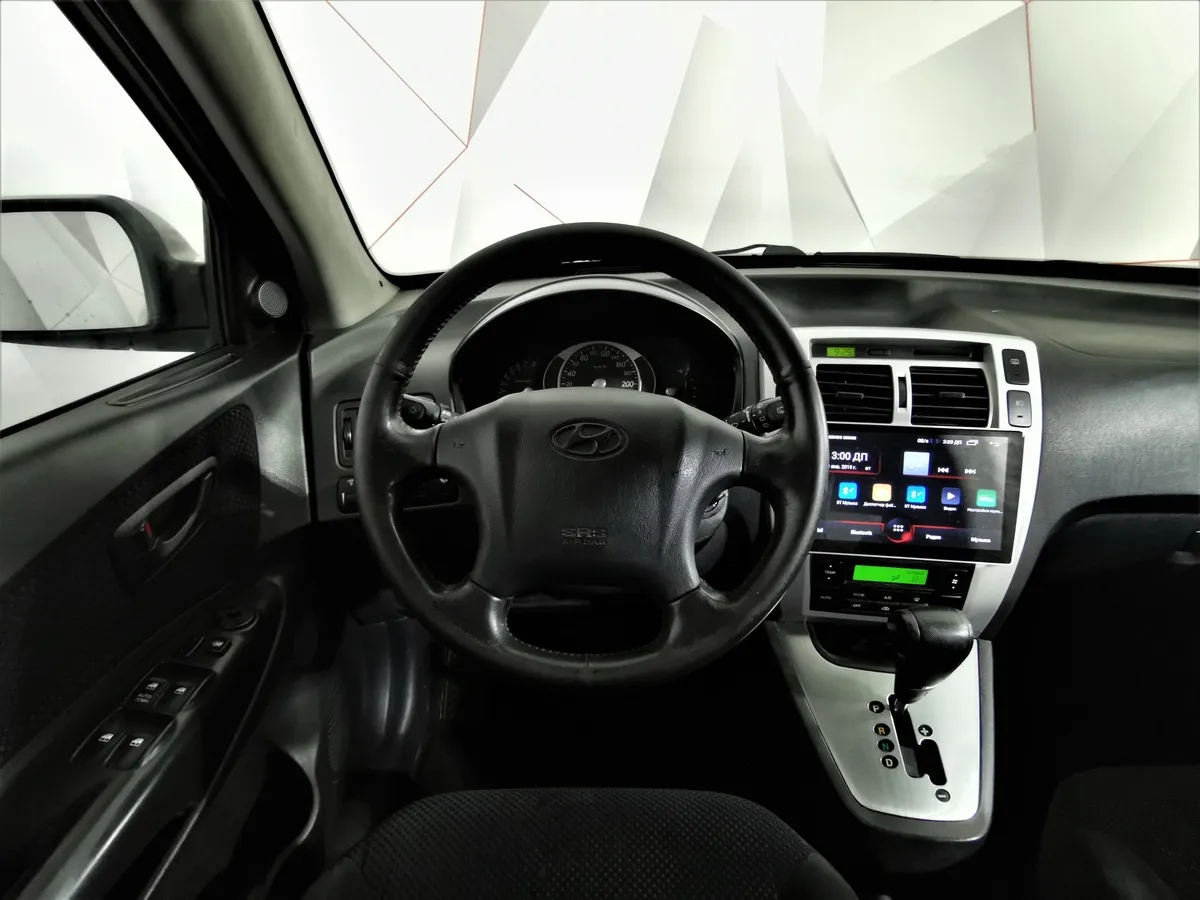 Hyundai Tucson 2.0 AT (150 л.с.) Серебристый в АВИЛОН. Слайд №18