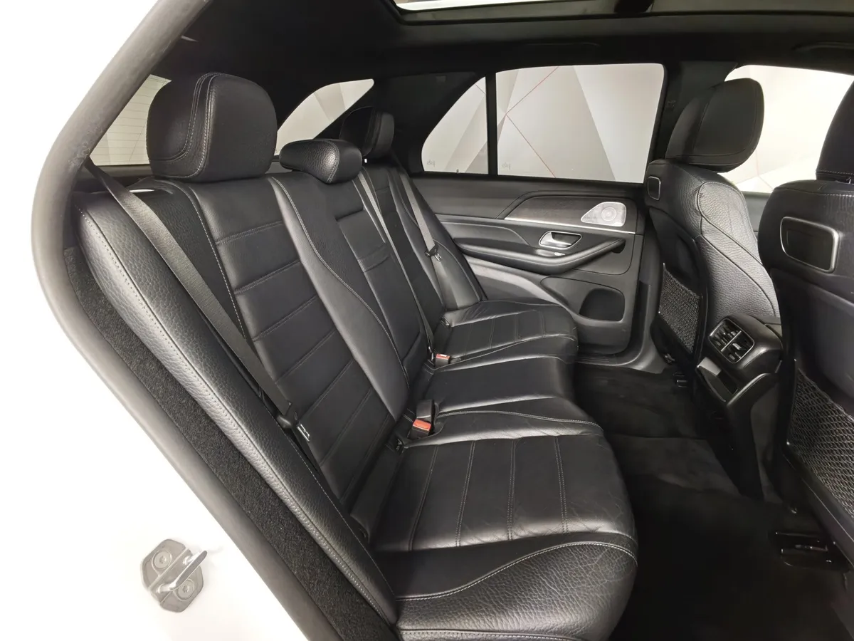 Mercedes-Benz GLE 300 d 4MATIC 9G-TRONIC (245 л.с.) Sport Plus Белый в АВИЛОН. Слайд №16