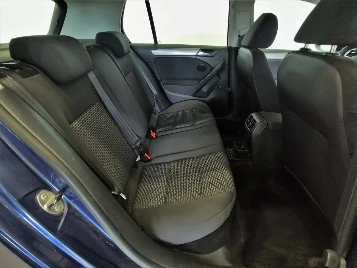 Volkswagen Golf 1.2 TSI MT (85 л.с.) Trendline Синий в АВИЛОН. Слайд №15