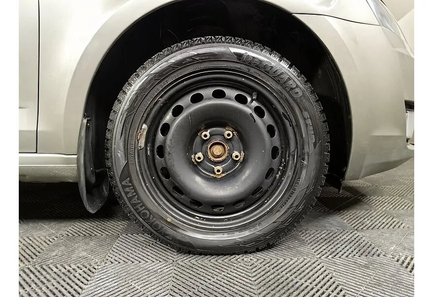 Skoda Octavia 1.6 AT (110 л.с.) Бежевый в АВИЛОН. Слайд №9