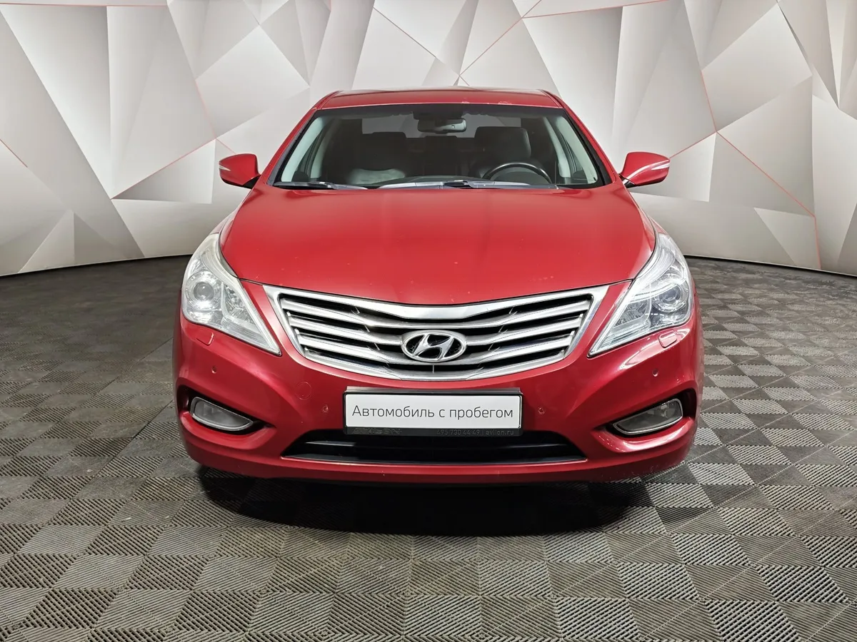 Hyundai Grandeur 3.0 AT (250 л.с.) Business Красный в АВИЛОН. Слайд №7