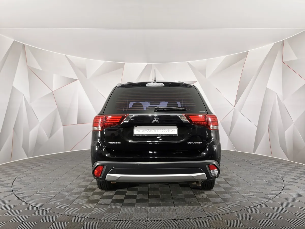 Mitsubishi Outlander 2.0 CVT 4WD (146 л.с.) Черный в АВИЛОН. Слайд №8