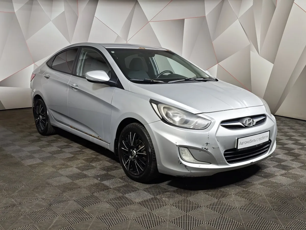 Hyundai Solaris 1.6 AT (123 л.с.) Special Edition Серый в АВИЛОН. Слайд №3