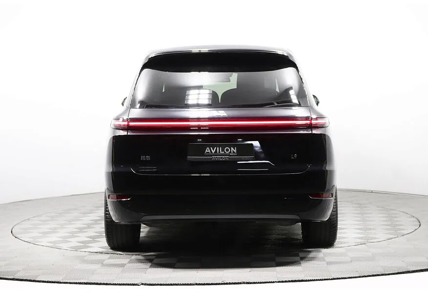 Li Auto L9 1.5 AT 4WD (449 л.с.) Ultra Черный в АВИЛОН. Слайд №4