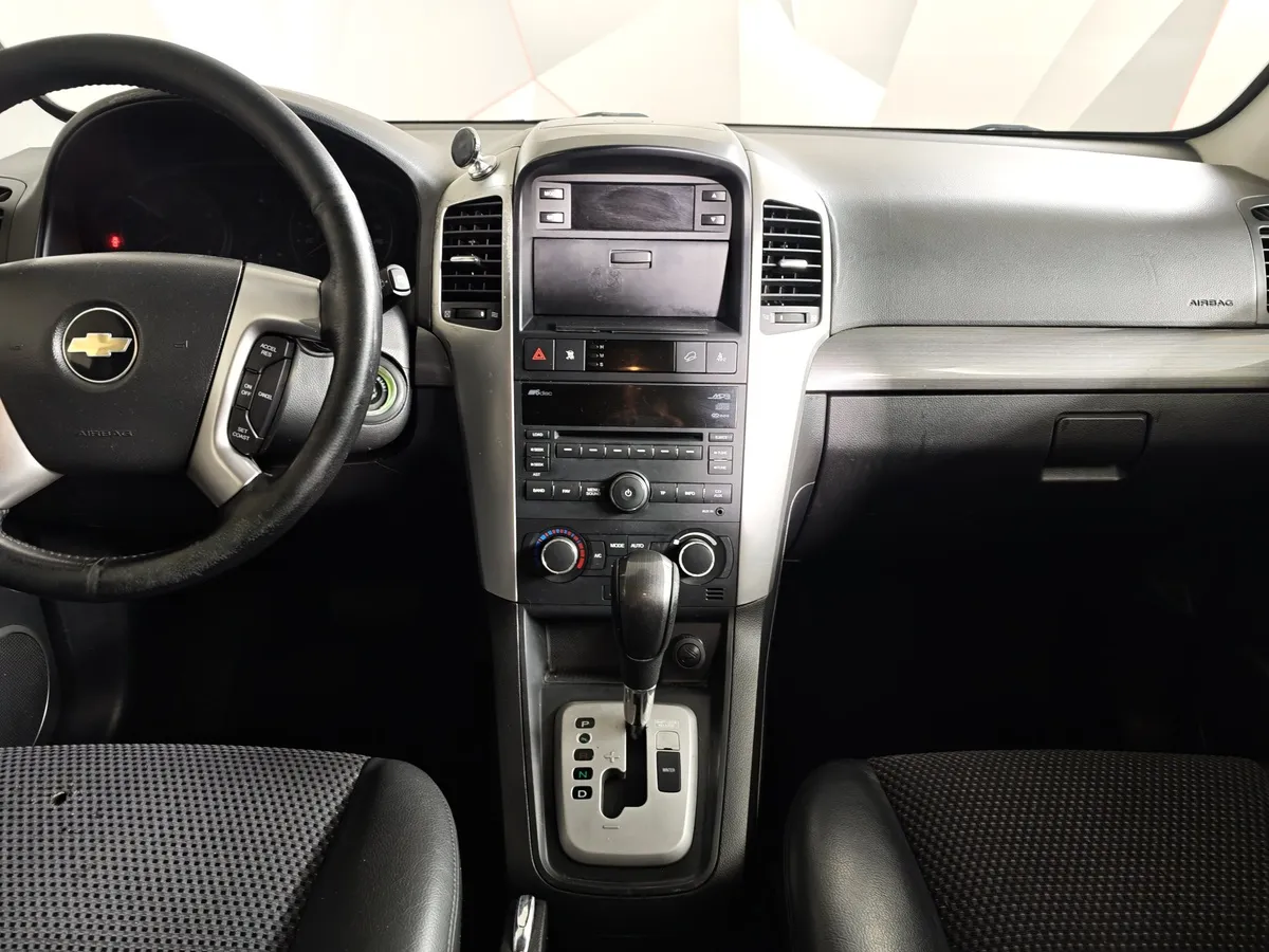 Chevrolet Captiva 3.2 AT 5 мест (230 л.с.) Черный в АВИЛОН. Слайд №13