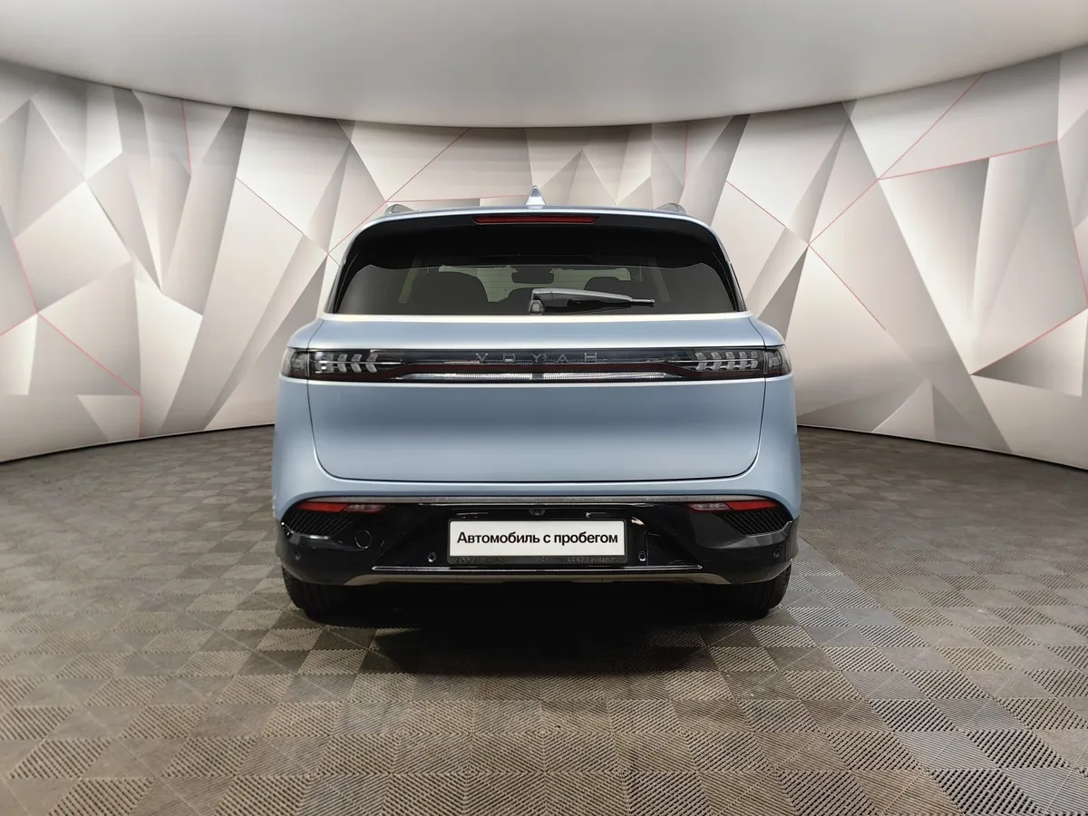 Voyah Free AT AWD (489 л.с.) Серый в АВИЛОН. Слайд №8