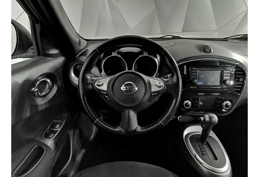 Nissan Juke 1.6 CVT (117 л.с.) Белый в АВИЛОН. Слайд №19