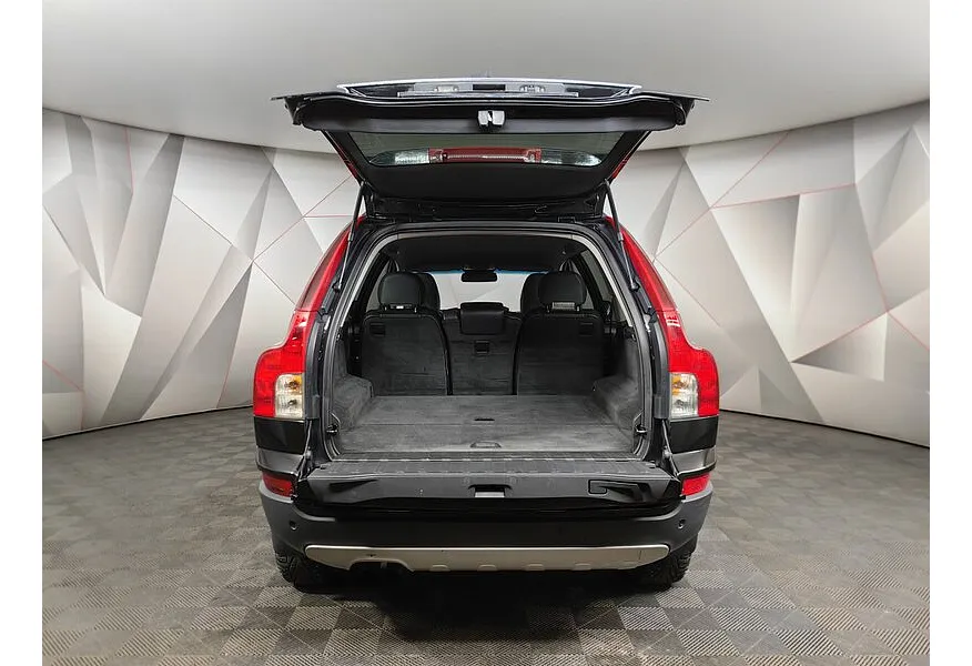 Volvo XC90 2.4 D5 Geartronic AWD (5 мест) (185 л.с.) Черный в АВИЛОН. Слайд №11