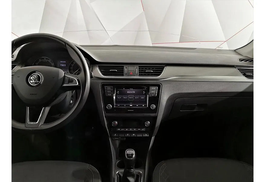 Skoda Rapid 1.6 MT (90 л.с.) Белый в АВИЛОН. Слайд №15