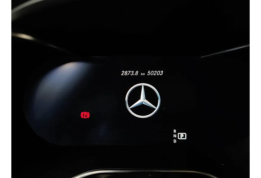 Mercedes-Benz GLC Купе 220 d 9G-TRONIC 4MATIC (194 л.с.) Premium Черный в АВИЛОН. Слайд №18