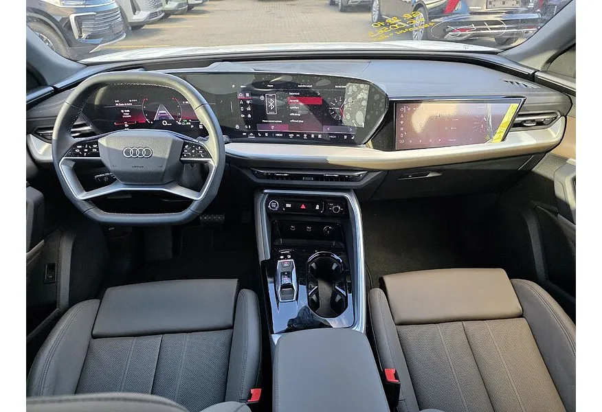 Audi Q5 Sportback 2.0 TDI S tronic quattro (204 л.с.) Белый в АВИЛОН. Слайд №7