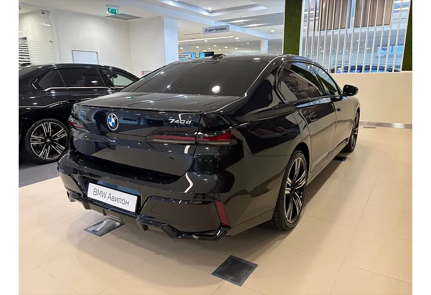 BMW 7 серия 740d xDrive Steptronic (286 л.с.) Черный в АВИЛОН. Слайд №3