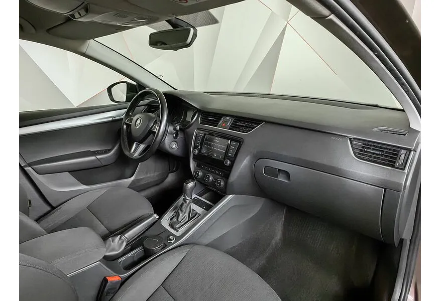 АВИЛОН - Skoda Octavia 1.4 TSI DSG (150 л.с.) Ambition Коричневый - slide 11