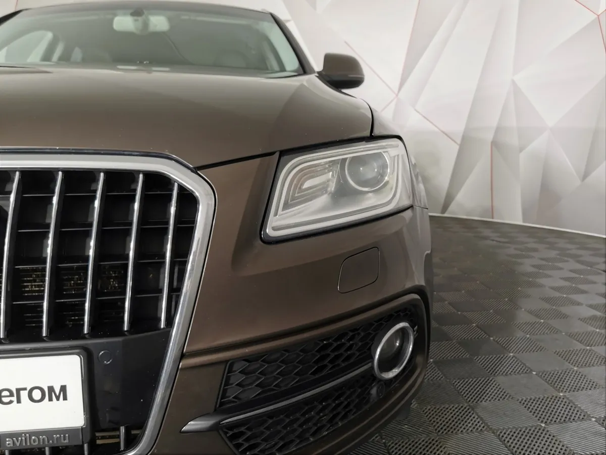 Audi Q5 2.0 TFSI S tronic quattro (249 л.с.) Коричневый в АВИЛОН. Слайд №10