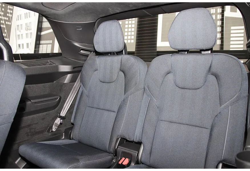 Volvo XC90 2.0 B5 mild hybrid AT AWD (7 мест) (250 л.с.) Ultra Красный в АВИЛОН. Слайд №10