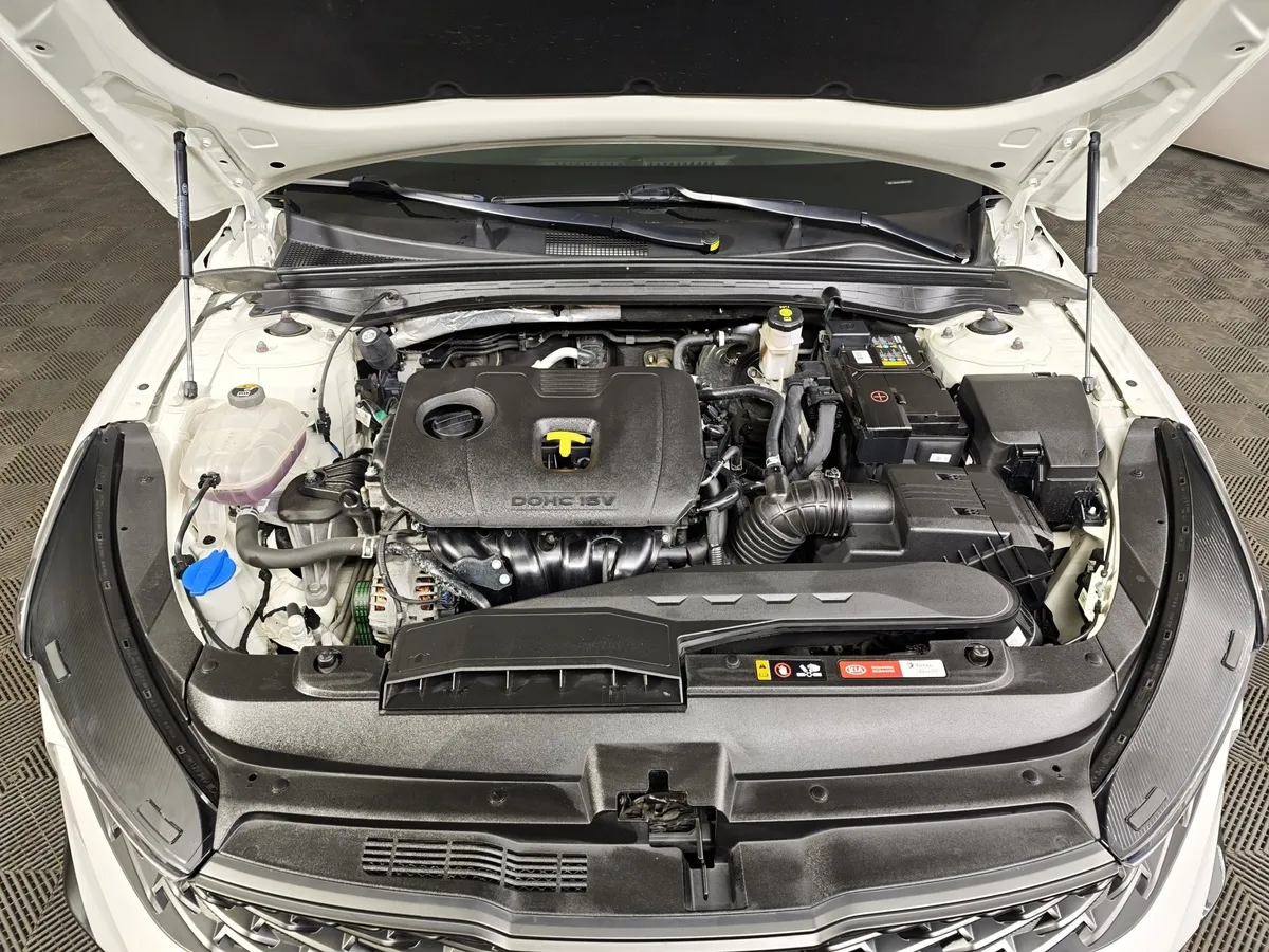 Kia K5 2.0 MPI AT 2WD (150 л.с.) Style Белый в АВИЛОН. Слайд №11