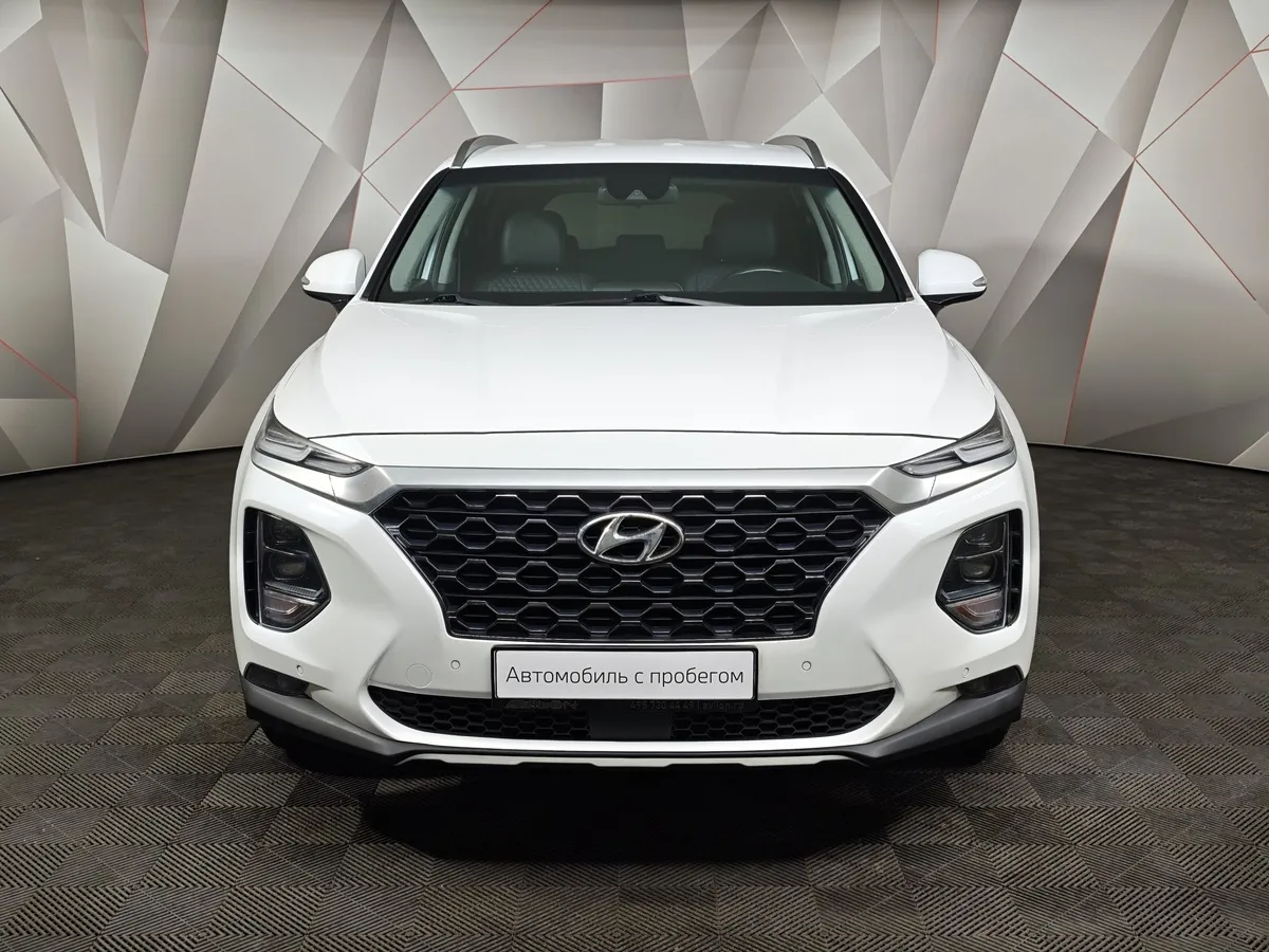 Hyundai Santa Fe 2.4 (188 л.с.) - 6AT Lifestyle + Smart Sense Белый в АВИЛОН. Слайд №7