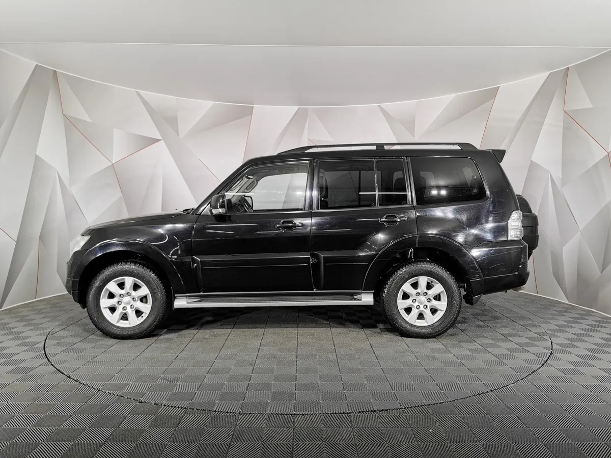 Mitsubishi Pajero 3.0 AT AWD (178 л.с.) Черный в АВИЛОН. Слайд №5