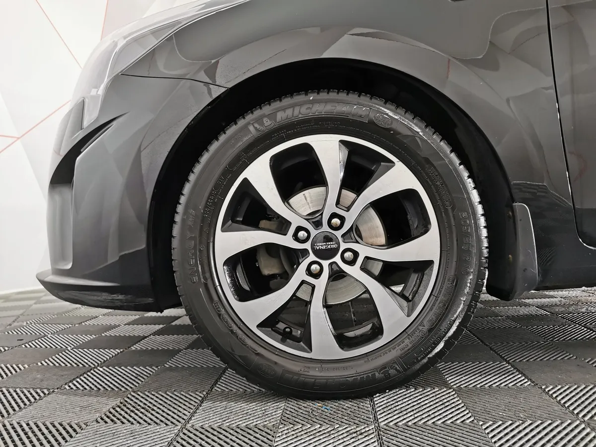 Kia Rio X 1.6 AT (123 л.с.) Luxe Черный в АВИЛОН. Слайд №9