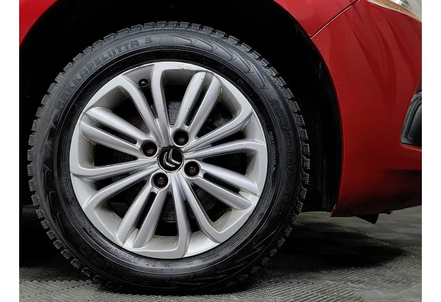 Citroen DS4 1.6 THP AT (150 л.с.) Красный в АВИЛОН. Слайд №9