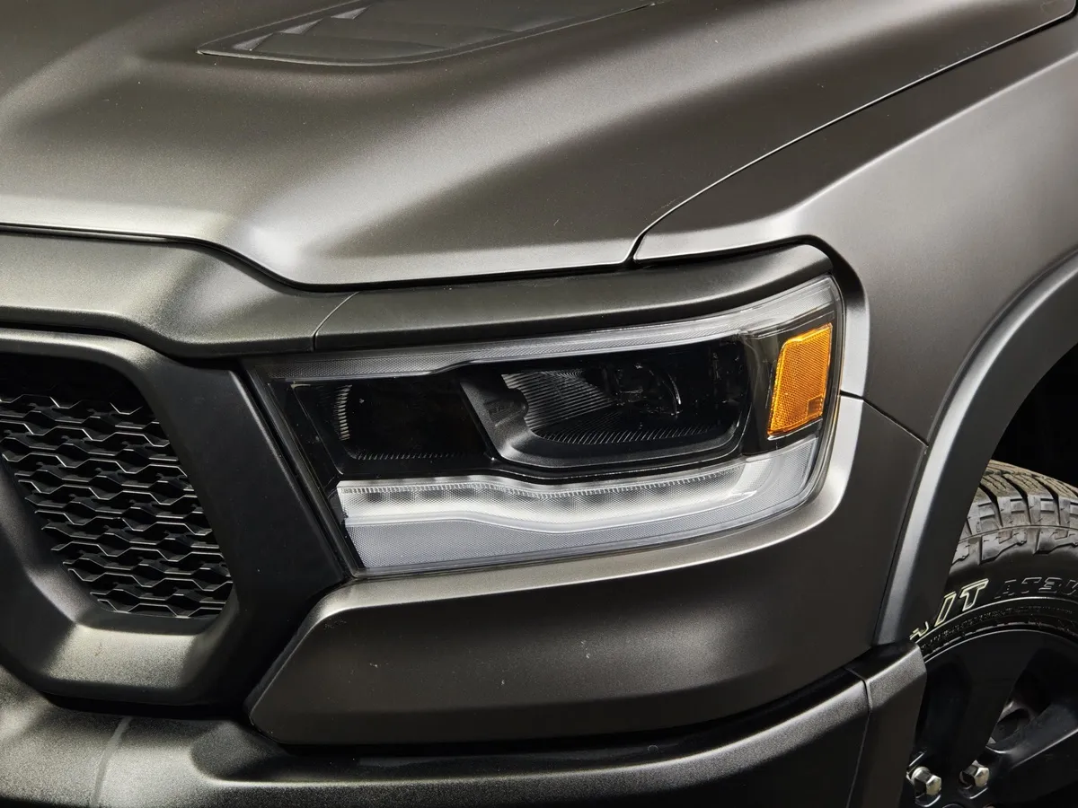 Dodge Ram 5.7 AT 4WD (395 л.с.) Rebel Серый в АВИЛОН. Слайд №10