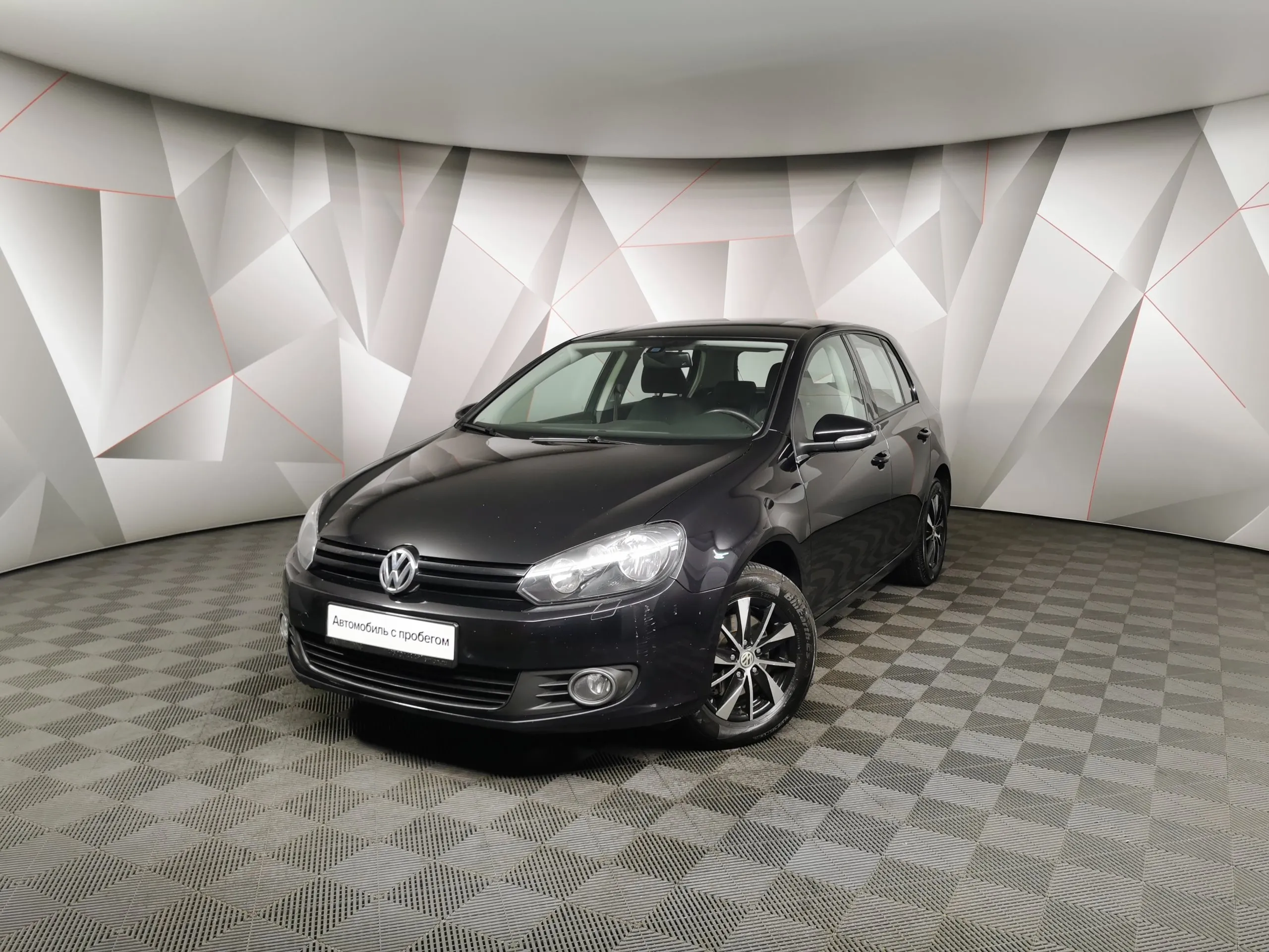 Volkswagen Golf 1.4 TSI DSG (122 л.с.) Trendline Черный в Москве №  ТИ-UY40769. Купить Volkswagen Golf VI Робот Бензиновый с пробегом 105225  км. Цена 1155000