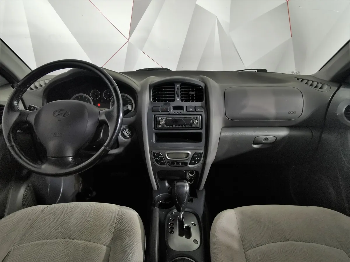 Hyundai Santa Fe 2.7 AT (173 л.с.) Черный в АВИЛОН. Слайд №12