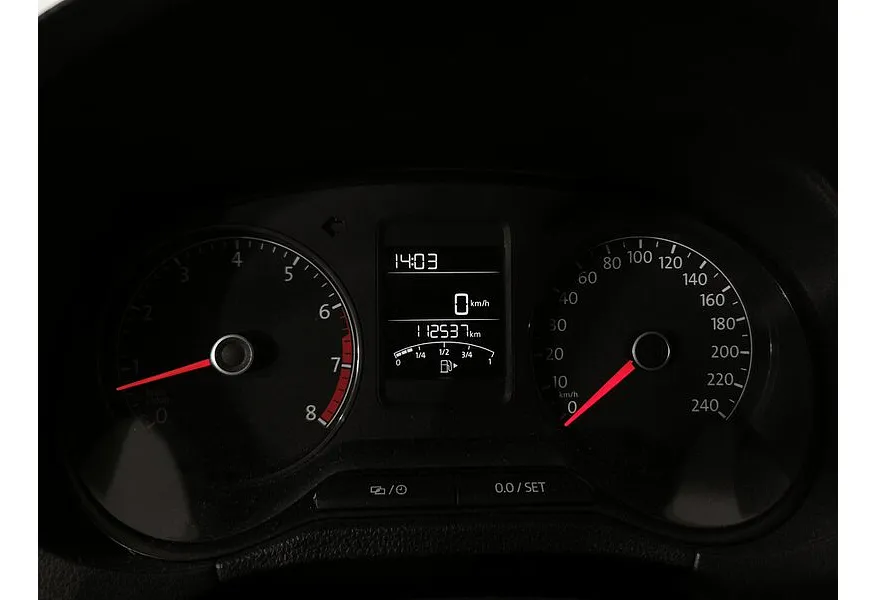 Volkswagen Polo 1.4 TSI MT (125 л.с.) GT Серебристый в АВИЛОН. Слайд №18